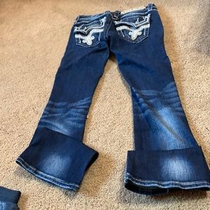 24 rock revival jeans no holes or stain